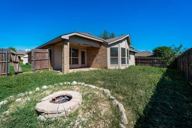 409 Braewick Drive, Fort Worth, TX 76131