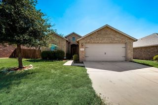 409 Braewick Drive, Fort Worth, TX 76131