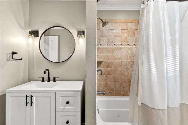 3605 S Scott Avenue, Independence, MO 64052