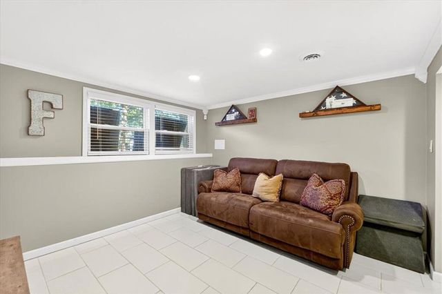 3605 S Scott Avenue, Independence, MO 64052