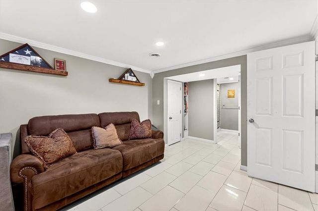 3605 S Scott Avenue, Independence, MO 64052