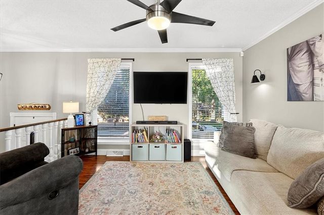 3605 S Scott Avenue, Independence, MO 64052