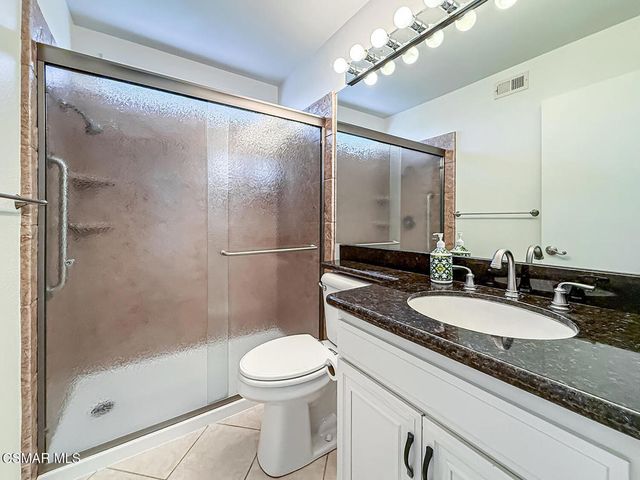 42203 Village 42, Camarillo, CA 93012