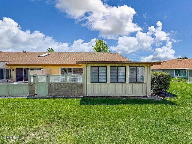 42203 Village 42, Camarillo, CA 93012