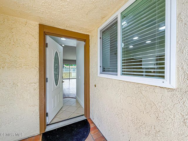 42203 Village 42, Camarillo, CA 93012
