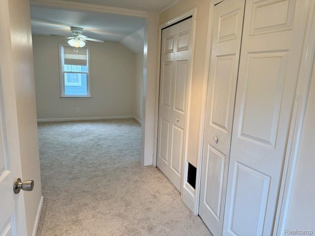 520 W Saratoga Street, Ferndale, MI 48220