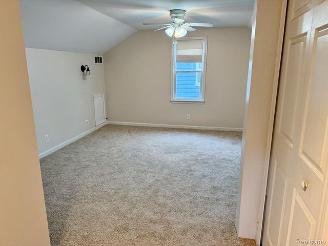 520 W Saratoga Street, Ferndale, MI 48220