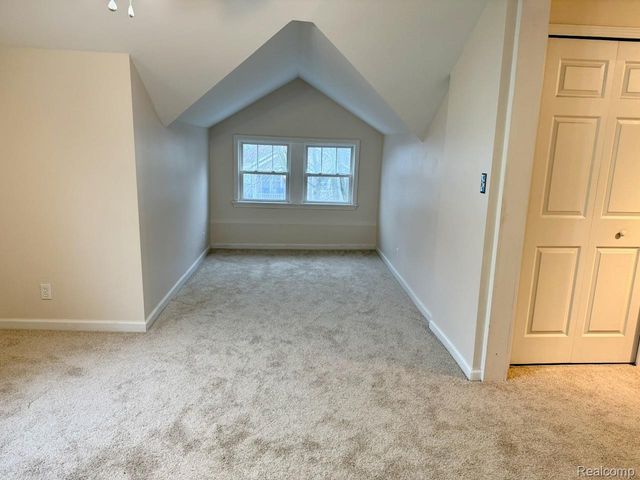 520 W Saratoga Street, Ferndale, MI 48220