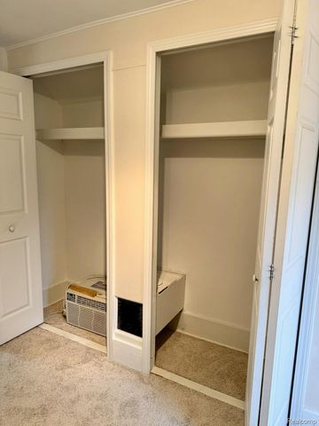 520 W Saratoga Street, Ferndale, MI 48220