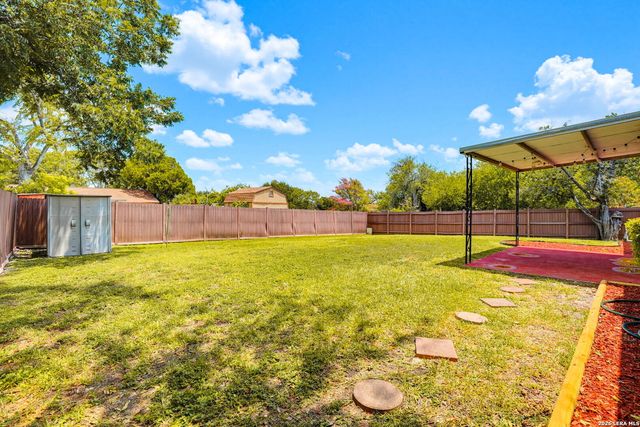 12302 Lone Shadow Trail, Live Oak, TX 78233