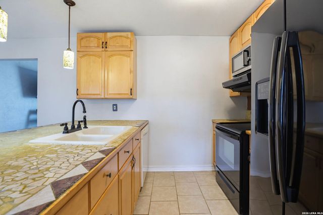 12302 Lone Shadow Trail, Live Oak, TX 78233