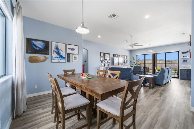 2998 Paddlewheel Cove Cove, Bullhead City, AZ 86429