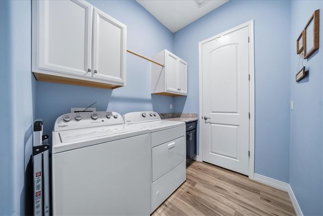 2998 Paddlewheel Cove Cove, Bullhead City, AZ 86429