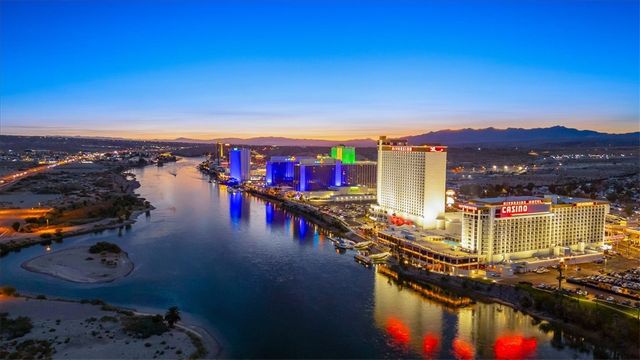 2998 Paddlewheel Cove Cove, Bullhead City, AZ 86429