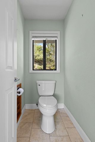 17505 Forest View Drive, Redding, CA 96003