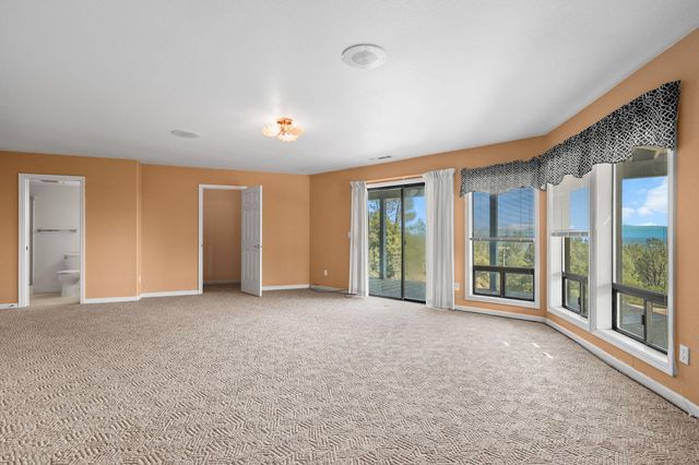 17505 Forest View Drive, Redding, CA 96003