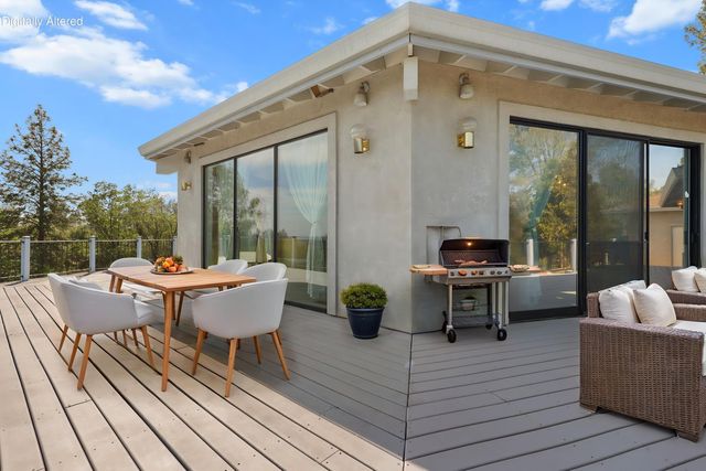 17505 Forest View Drive, Redding, CA 96003