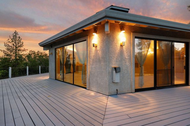 17505 Forest View Drive, Redding, CA 96003