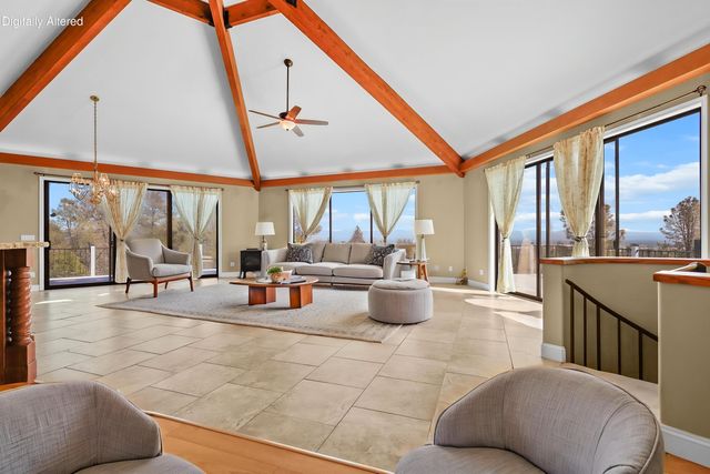 17505 Forest View Drive, Redding, CA 96003