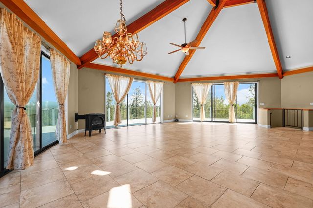 17505 Forest View Drive, Redding, CA 96003