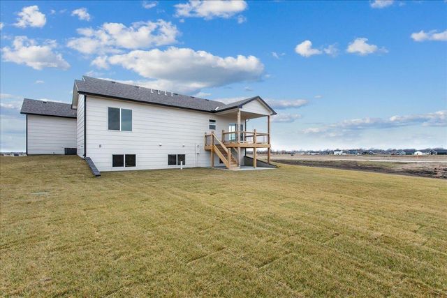 1510 E Midway Ct., Valley Center, KS 67147
