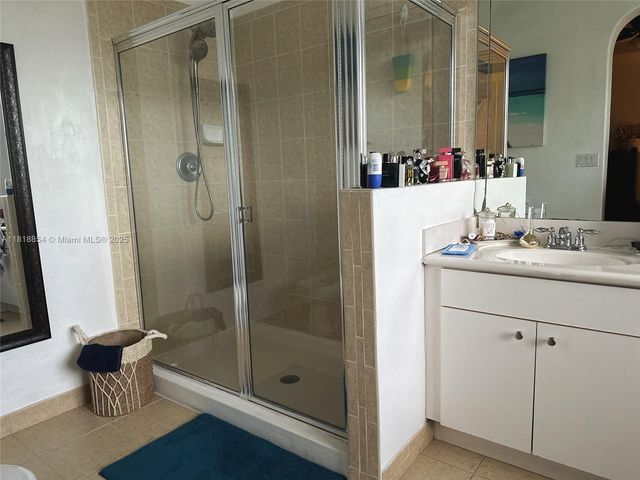 16419 SW 84th St, Miami, FL 33193