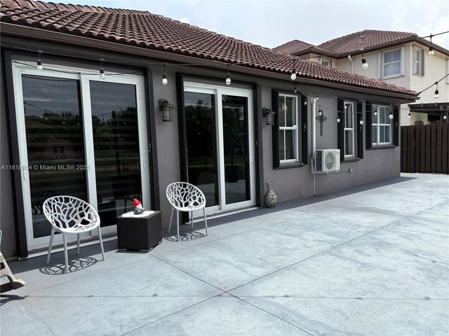 16419 SW 84th St, Miami, FL 33193