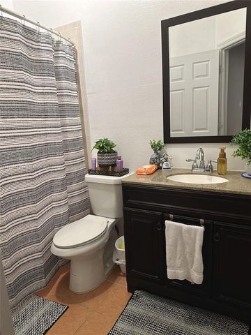 16419 SW 84th St, Miami, FL 33193