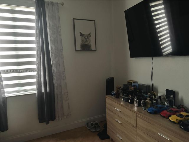 16419 SW 84th St, Miami, FL 33193