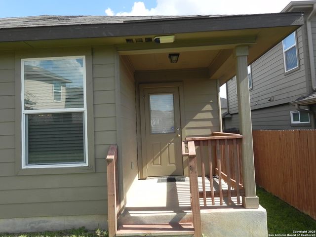 6923 Quantum Loop, San Antonio, TX 78252