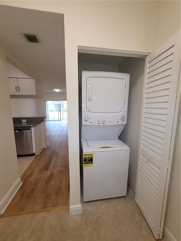 78 Simonton Circle, Weston, FL 33326