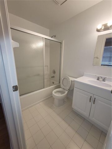 78 Simonton Circle, Weston, FL 33326
