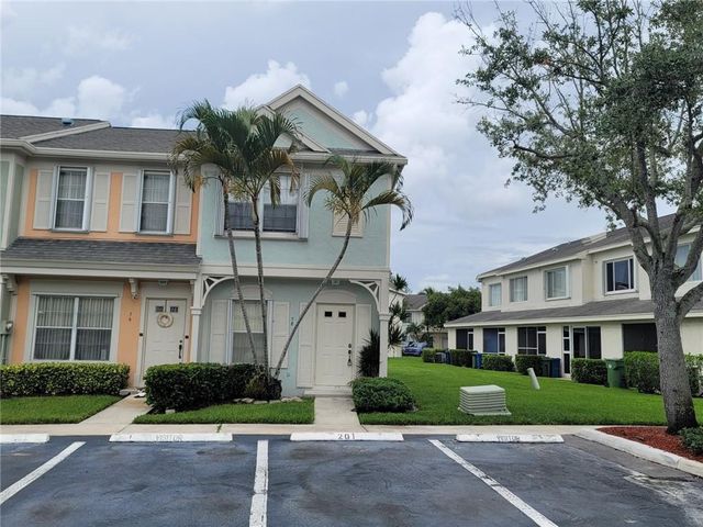 78 Simonton Circle, Weston, FL 33326