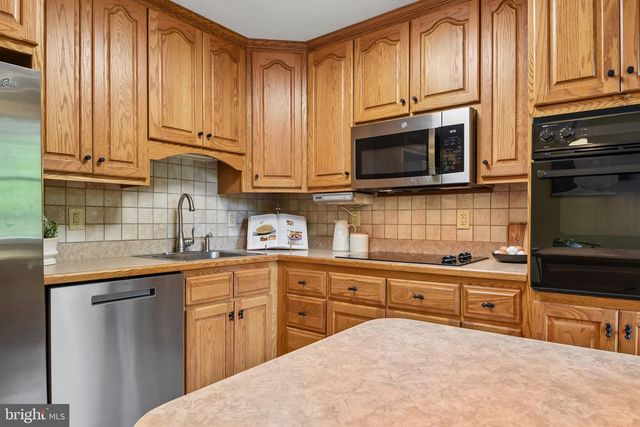 878 OAKDALE CIR, Millersville, MD 21108