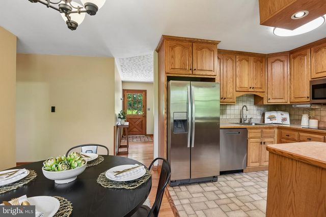 878 OAKDALE CIR, Millersville, MD 21108