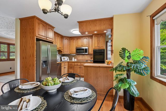 878 OAKDALE CIR, Millersville, MD 21108