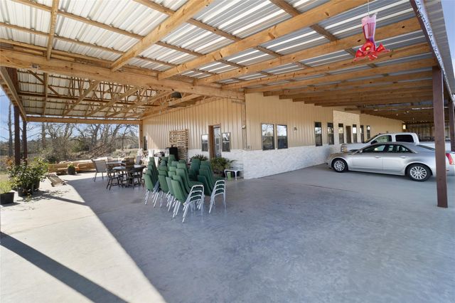 34 Julia Justice Road, Huntsville, TX 77320