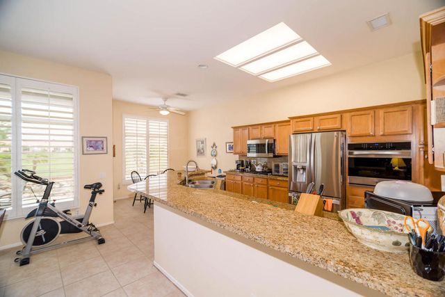 78202 Kensington Avenue, Palm Desert, CA 92211