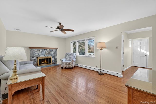 1166 Hunterbrook Road, Yorktown Heights, NY 10598