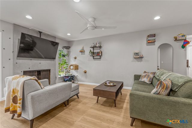 9604 Newberry Drive, Austin, TX 78729