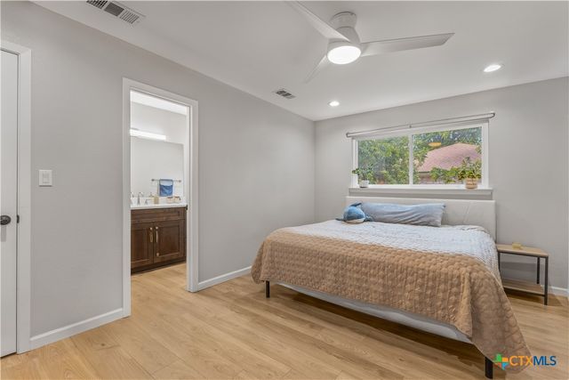 9604 Newberry Drive, Austin, TX 78729