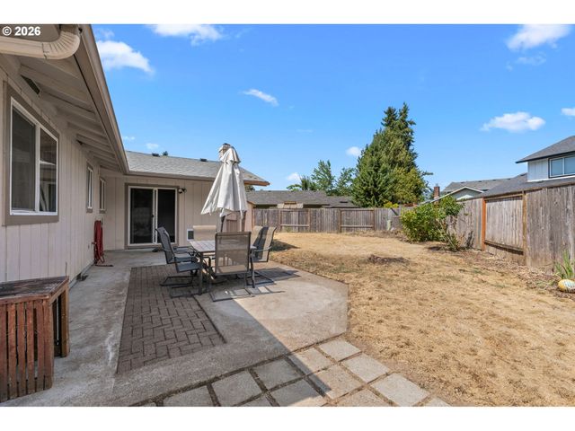 6445 B St, Springfield, OR 97478