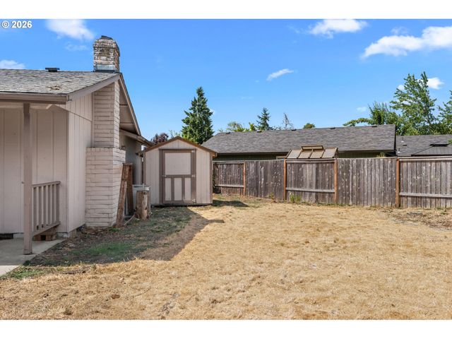 6445 B St, Springfield, OR 97478