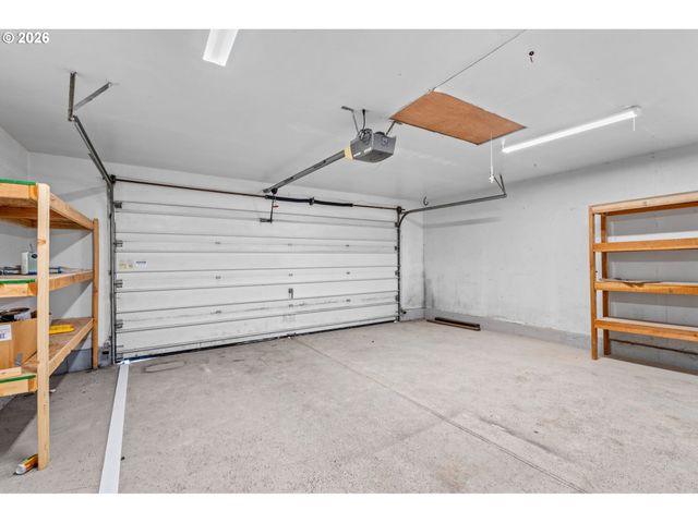 6445 B St, Springfield, OR 97478