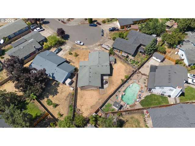 6445 B St, Springfield, OR 97478