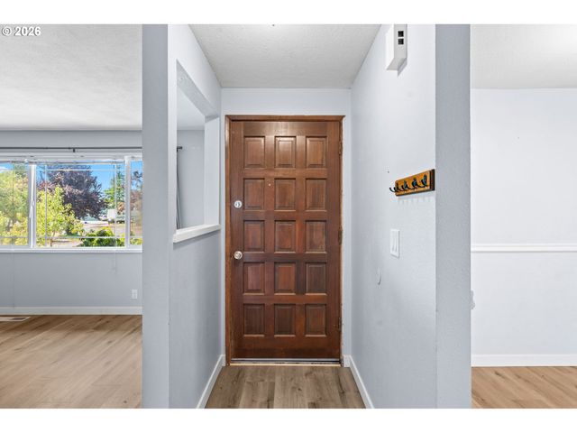 6445 B St, Springfield, OR 97478