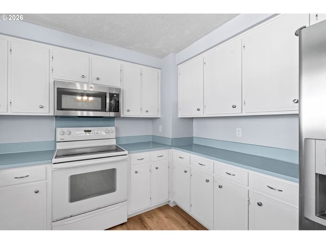 6445 B St, Springfield, OR 97478