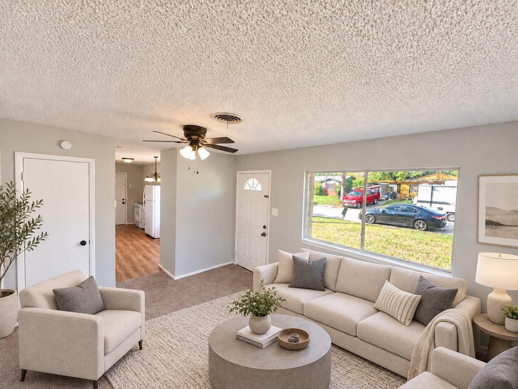 761 Thomas Avenue, Hurst, TX 76053 — photo 2