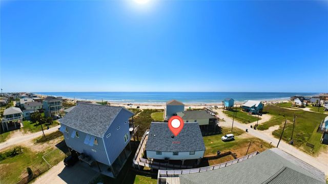 114 Sand Dune Court, Surfside Beach, TX 77541