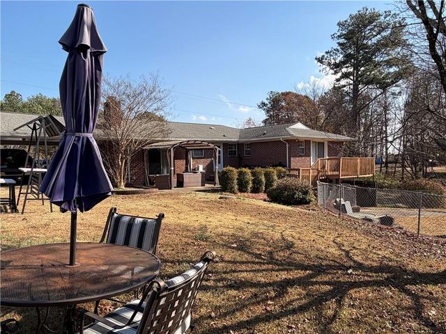 1546 Candler Road, Gainesville, GA 30507